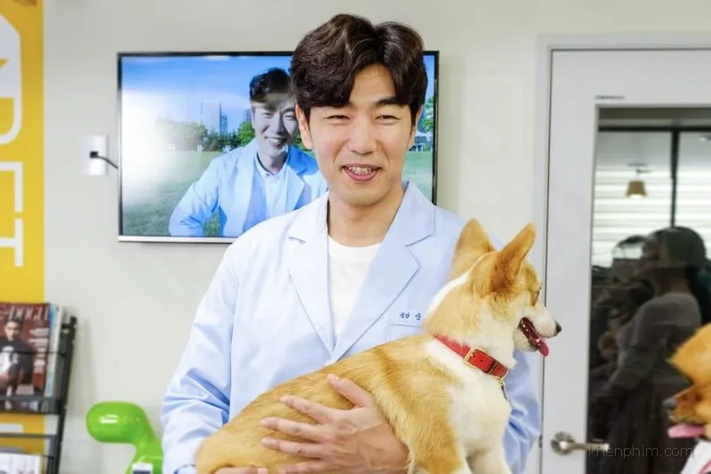 Nam diễn viên Lee Jong-Hyuk trong vai "người thứ 3" - Chồng Cũ, Tình Mới