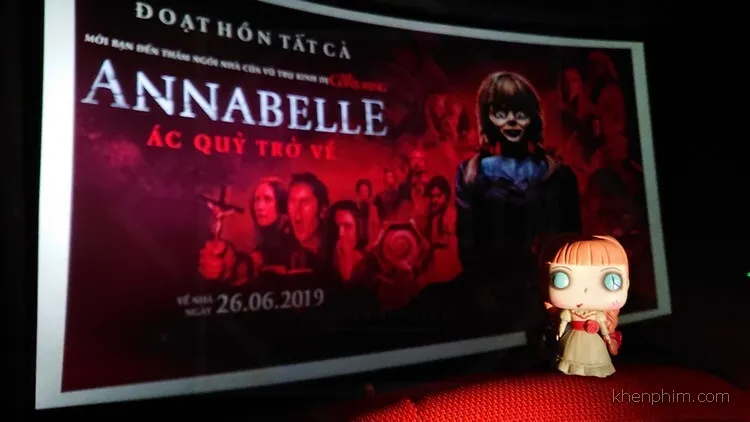 Review phim Annabelle Comes Home: phim tình cảm gia đình