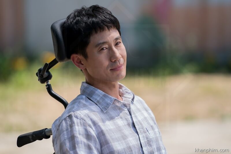 Review phim Thằng Em Lý Tưởng (Inseparable Bros): Lee Kwang Soo vào vai em trai thiểu năng