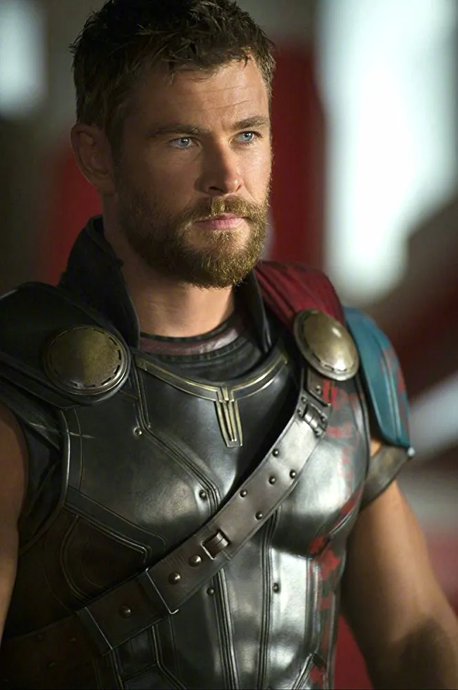 Review phim Thor: Tận Thế Ragnarok: hài hước, đẹp và duyên