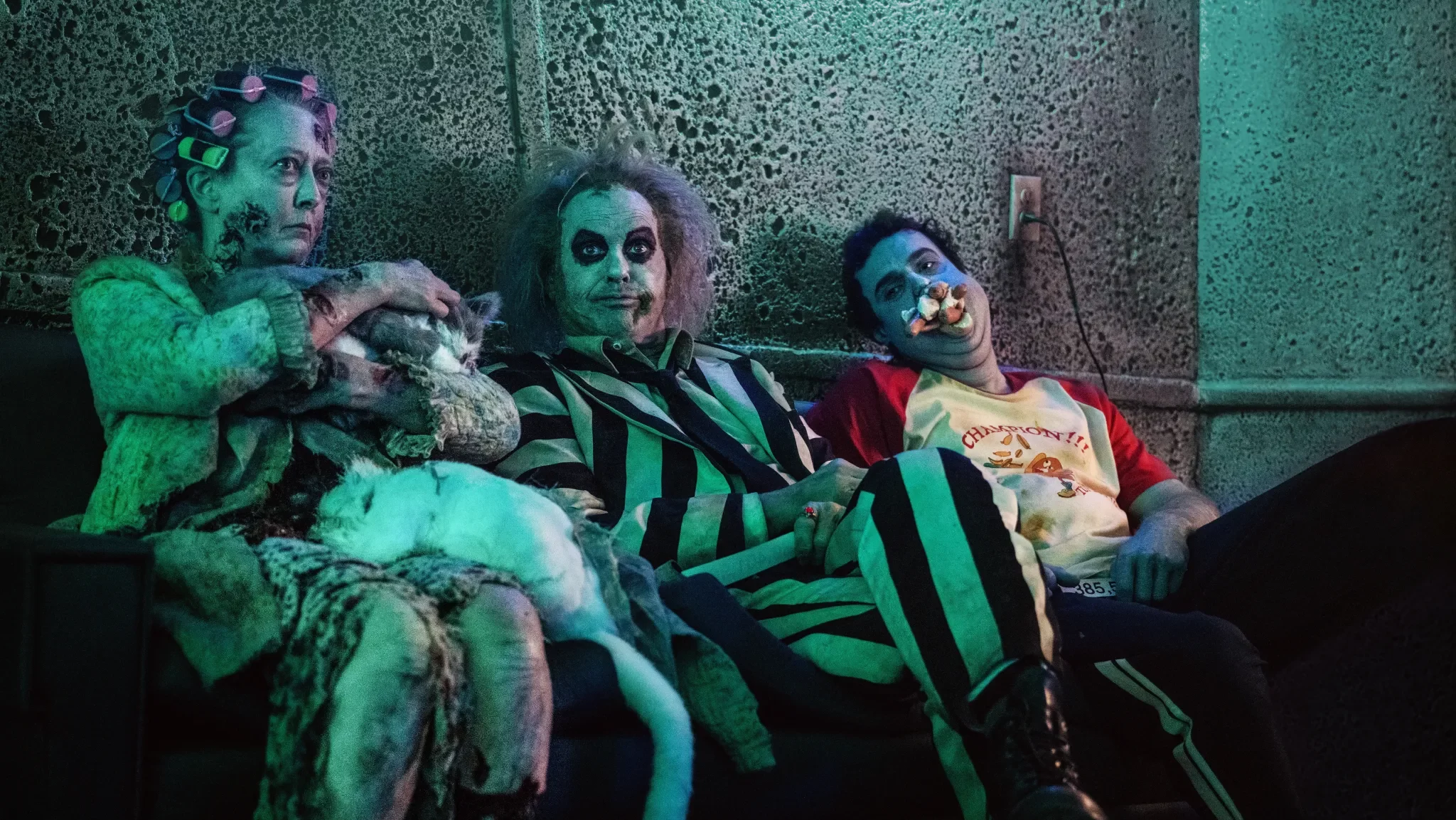 Beetlejuice Beetlejuice (2024): Cuộc hội ngộ hài hước với “bóng ma lém lỉnh”